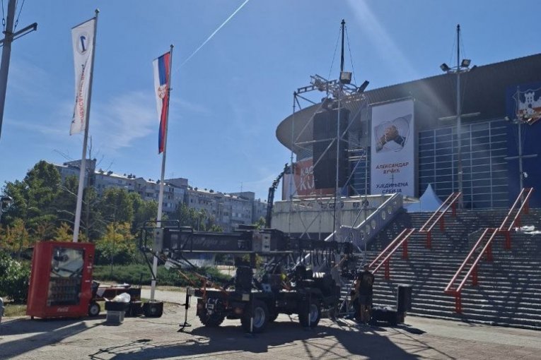 Atmosfera ispred Arene
