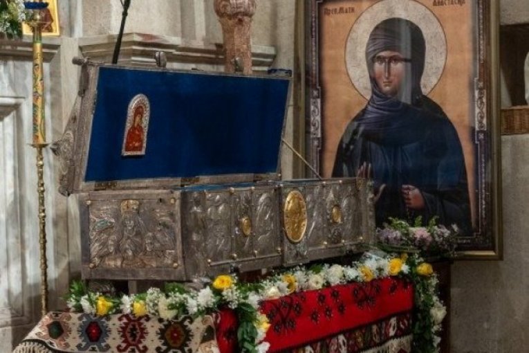 Mošti prepodobne Anastasije Srpske