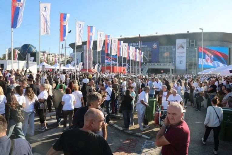 UJEDINJENA SRBIJA – NAROD ODLUČUJE! Spektakl u Areni uživo na Kurir televiziji!