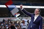 GRMI "ŽIVELA SRBIJA" I "VUČIĆ ALEKSANDAR"! Vučić objavio video iz pune Arene! (VIDEO)