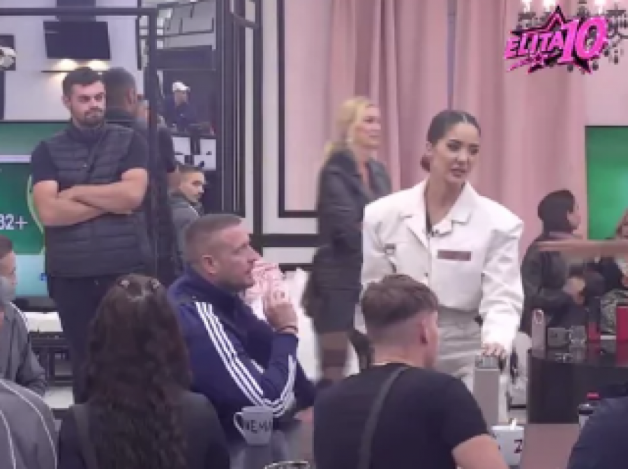 PRODUKCIJA PINKA UNELA STRAVIČNU INFORMACIJU U "ELITU"! Voditeljka jedva saopštila konačnu odluku, Anđela Đuričić napušta Belu kuću!