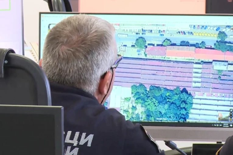 MUP AKTIVIRAO ALARM! U toku uništavanje bombe od četvrt tone na Paliluli - 300 LJUDI NA TERENU! (FOTO, VIDEO)