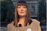 OVO JE VEĆ SPRDNJA! DA LI NA BLOKADERSKOJ LISTI IMA KADAR KOJI SE NE ŽUTI?! Ko je Ana Trifunović, kragujevačka "menadžerka" i PROFESIONALNI UHLJEB!