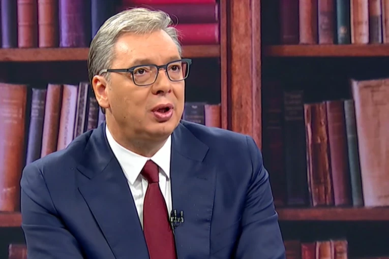 "LJUDI SU SHVATILI DA JE DRŽAVA U OPASNOSTI": Aleksandar Vučić gostuje u Ćirilici
