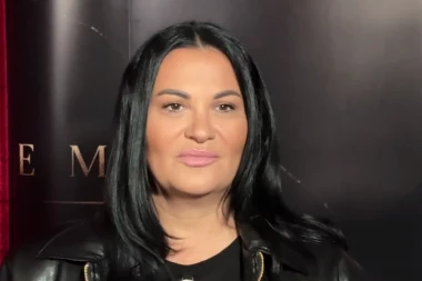 "SAMO DA UPOZNAM ZETA" Jana Todorović se uspaničila zbog ćerkinog DEČKA, prati je u stopu! (VIDEO)