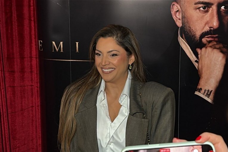 Nadica Ademov, pevačica