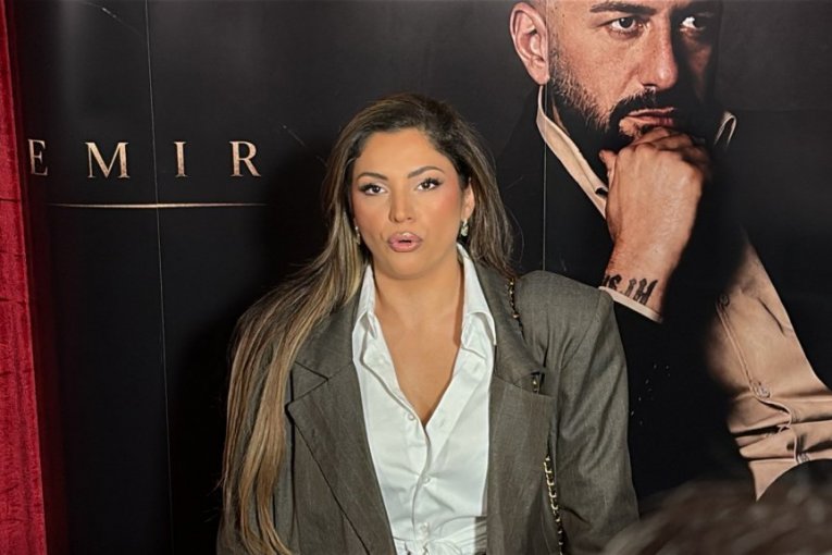 Nadica Ademov, pevačica