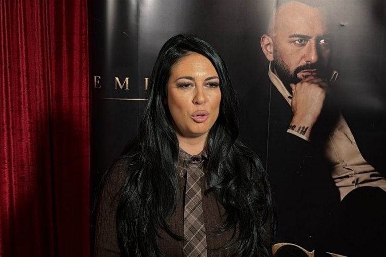 Ivana Krunić, pevačica