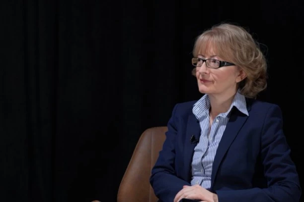 "SRAM VAS BILO DA GOVORITE TAKO O ČOVEKU KOJI JE TOLIKO URADIO ZA REPUBLIKU SRPSKU!" Marina Raguš oštro odgovorila blokaderima zbog napada na Vučića!