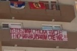 STUDENTI REPUBLIKE SRPSKE USTALI PROTIV BLOKADERA! Okačili transparente i poslali jasnu poruku -Naši generali nisu zločinci (FOTO)