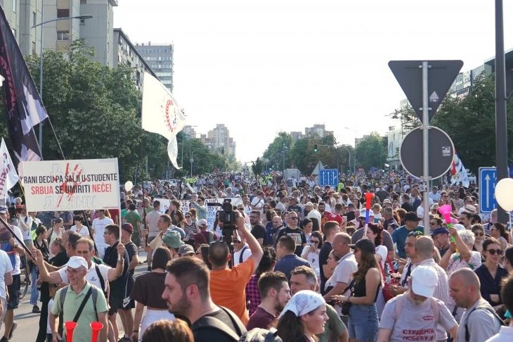 JOŠ JEDAN KARIĆEV KADAR NA BLOKADERSKOJ LISTI! Lažni humanitarac prikuplja novac za kontrolore izbora po Užicu