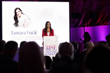 SNAŽNA PORUKA TAMARE VUČIĆ KOJU ĆE SVAKA ŽENA RAZUMETI: Stojimo zajedno, ujedinjene!