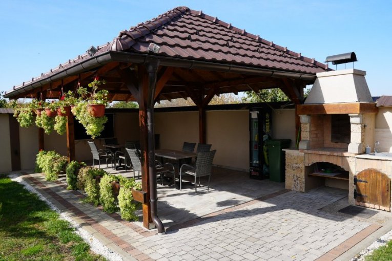 „Kovač Rezidens“(Kovač Residence) u Mužlji kod Zrenjanina