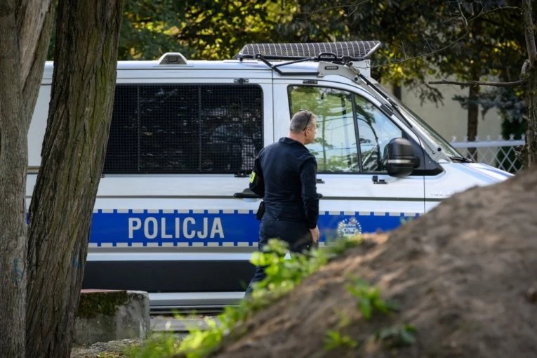 UČENIK DONEO BOMBU U RANCU, PA NAPRAVIO KRVAV PIR! Novi detalji masakra u školi!