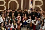 “OVO JE VAŽAN TRENUTAK ZA SRBE U AUSTRALIJI”: Patrijarh Porfirije svečano dočekan uz pesmu i trobojke u Melburnu