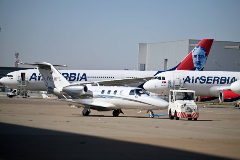 Aerodrom "Nikola Tesla"