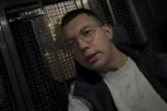 SKANDAL: DOK MLADA MAJKA LEŽI U BOLNICI, MATEJA NIKOLIĆ SNIMA SELFI IZ POLICIJSKOG KOMBIJA!