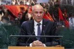 Slovenci dizu rampu za Kosovare, Janez Janša opleo po Albancima!