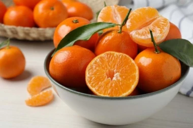 Sezona MANDARINA je počela: Evo šta se tačno dešava u vašem telu kada pojedete samo jednu svaki dan!