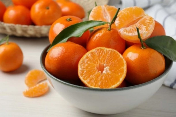 Sezona MANDARINA je počela: Evo šta se tačno dešava u vašem telu kada pojedete samo jednu svaki dan!