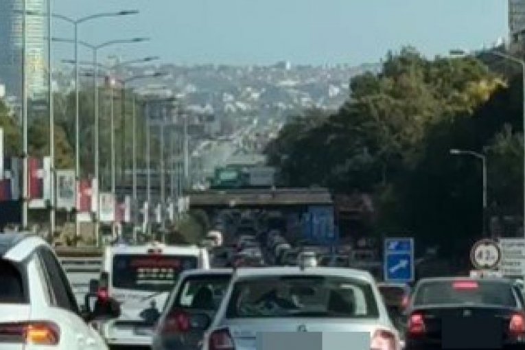 Gužva na auto-putu