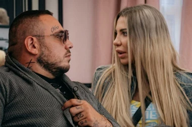 PREKID EMISIJE: FILIP CAR UNAKAZIO ANELI AHMIĆ: Dabricu šutnuo pred svima! Ponižena do kraja sezone! (VIDEO)