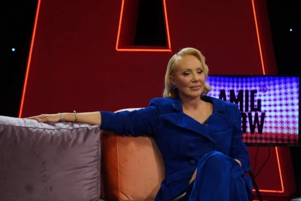 TAJNA O LEPOJ BRENI ISPLIVALA NA VIDELO: Godinama krila od javnosti DETALJ koji je pevač obelodanio!