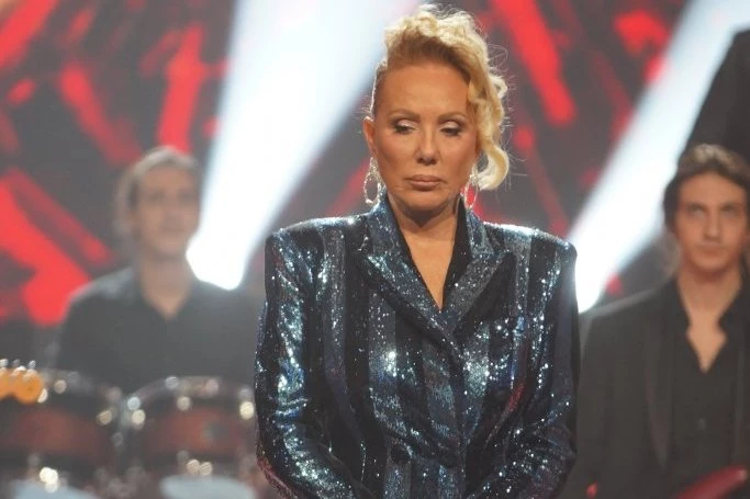 LEPA BRENA BESNA KAO RIS ZBOG PROZIVKE! Procurila najveća tajna estradnog SKANDALA, svi brujali o njoj tada!