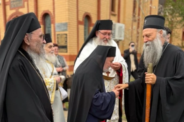 IŠLI SU TRBUHOM ZA KRUHOM, A BOG IH JE VODIO: Patrijarh Porfirije svečano dočekan u manastiru Svetog Save u Australiji