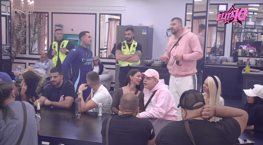 JANJUŠ DOŽIVEO POMRAČENJE, PA UNAKAZIO MATEJU ZBOG SANDRE: Obezbeđenje opkolilo Belu kuću! (VIDEO)