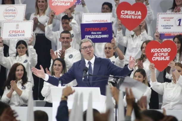 "POKUŠALI SU DA NAM SRUŠE SRBIJU!" Vučić poslao jasnu poruku iz Kragujevca: „Plenumi neće odlučivati umesto građana!“
