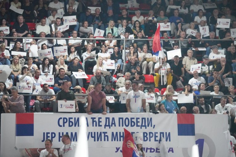 Veličanstveni skup u Kragujevcu