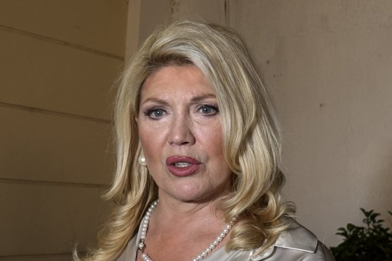 Suzana Mančić. voditeljka