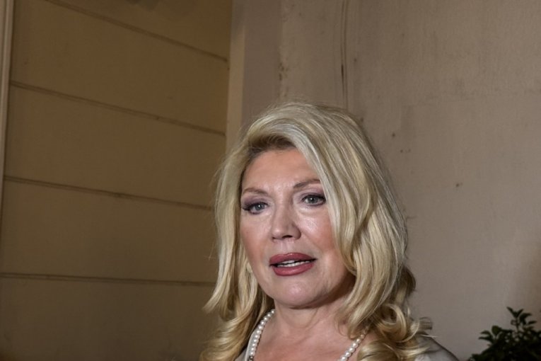 Suzana Mančić. voditeljka