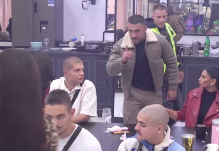 MOMENTALNI PREKID PROGRAMA U ELITI! Marko napravio DIVLJAČKI LOM, obezbeđenje ga jedva OBUZDALO!