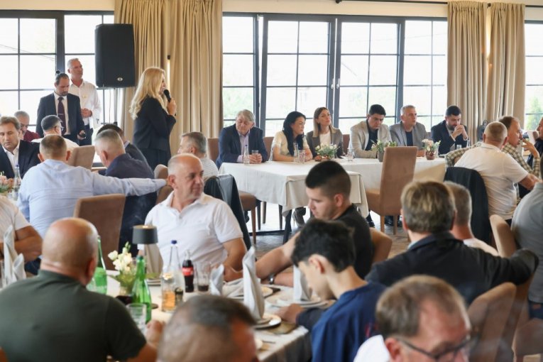 Adrijana Mesarović u poseti Mačvanskom okrugu