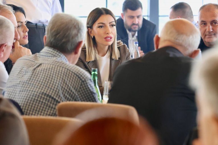 Adrijana Mesarović u poseti Mačvanskom okrugu