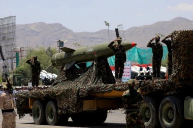 ALARM U SAUDIJSKOJ ARABIJI, HUTI NE PRESTAJU DA UDARAJU! Ponestaje raketa za odbranu, Rijad HITNO traži pomoć Pakistana: Budući kralj krije se po skloništima!