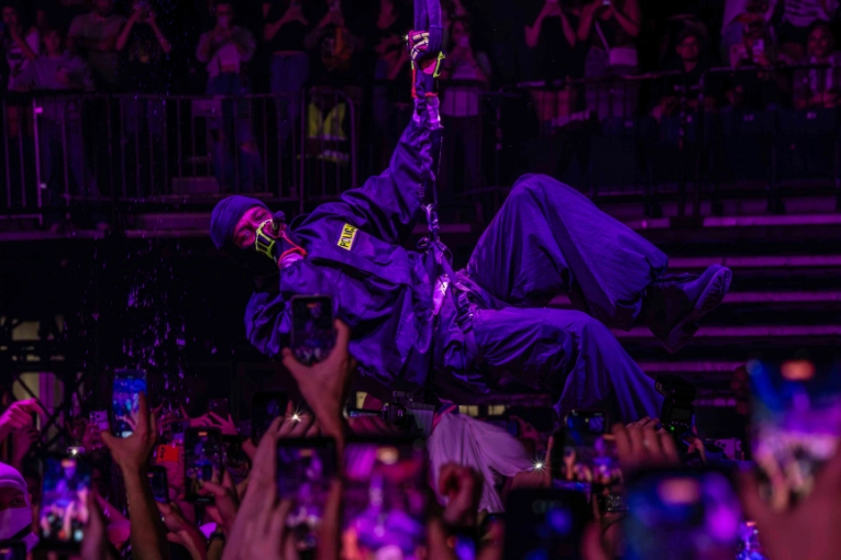 A$AP ROCKY I SKYMUSIC zapalili Beogradsku arenu! Reper leteo iznad publike, Beograd u transu nakon spektakla svetske hip-hop zvezde!