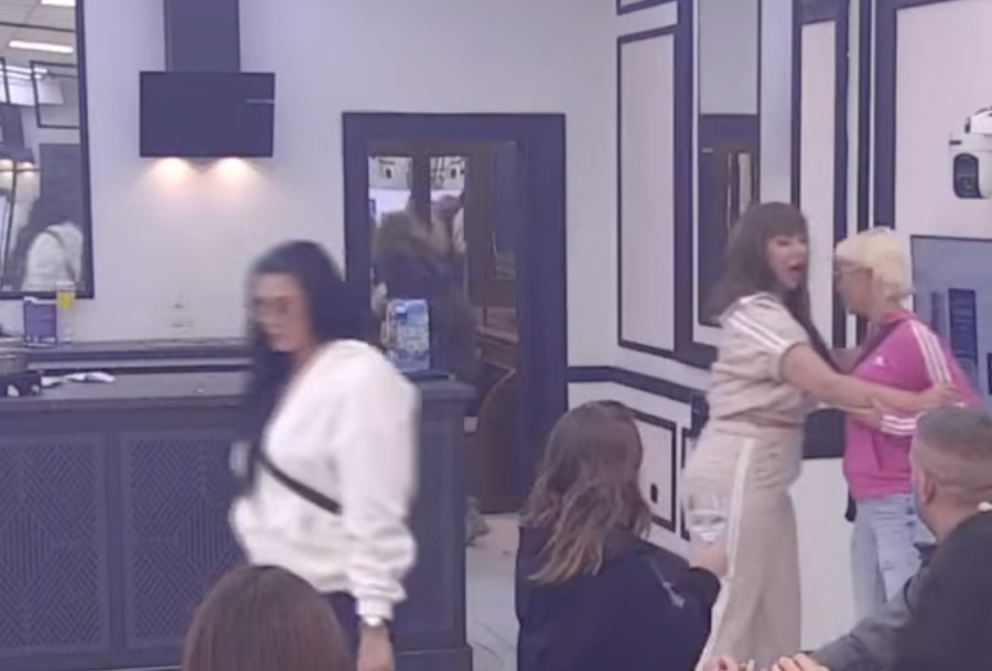 MILJANA NASRNULA NA JASENKU: Vukla je po Beloj kući, jezive scene šokirale REGION! (VIDEO)