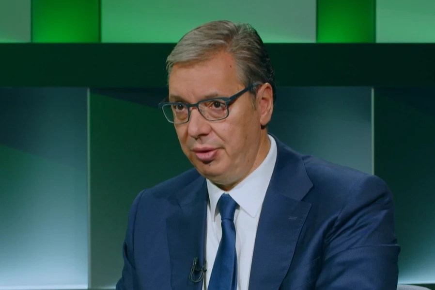 "TRAMP RADI PAMETNU STVAR ZA AMERIKU" Vučić na RT Balkan o geopolitičkoj situaciji i odnosu Amerike prema Rusiji i Kini i pritisku iz Evrope!