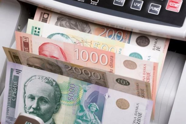 NOVAC LEŽE OVOJ GRUPI GRAĐANA DANAS NA RAČUNE! Proverite da li ste na spisku