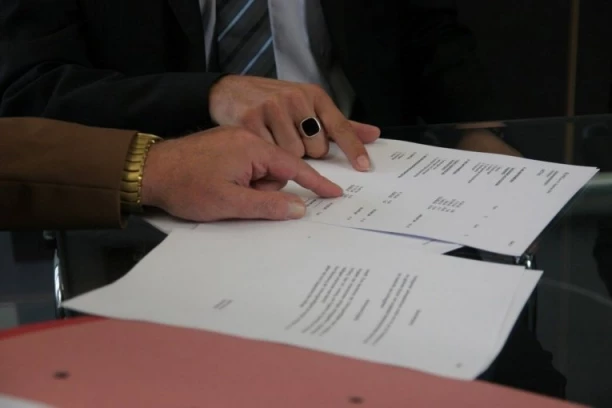 Ne možete više da otplaćujete kredit? Evo kako da izbegnete "crnu listu"
