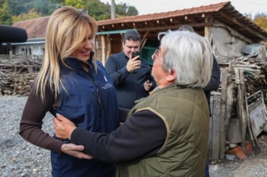 ĐURĐEVIĆ STAMENKOVSKI U SVILAJNCU: Više od 460 miliona dinara za pomoć ugroženima (FOTO)