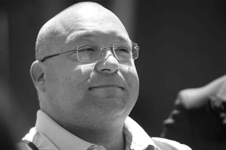 "ŠTO SE BORE MISLI MOJE...!" Ovo je poslednja objava Vladimira Vuletića - profesor pronađen mrtav u sauni!