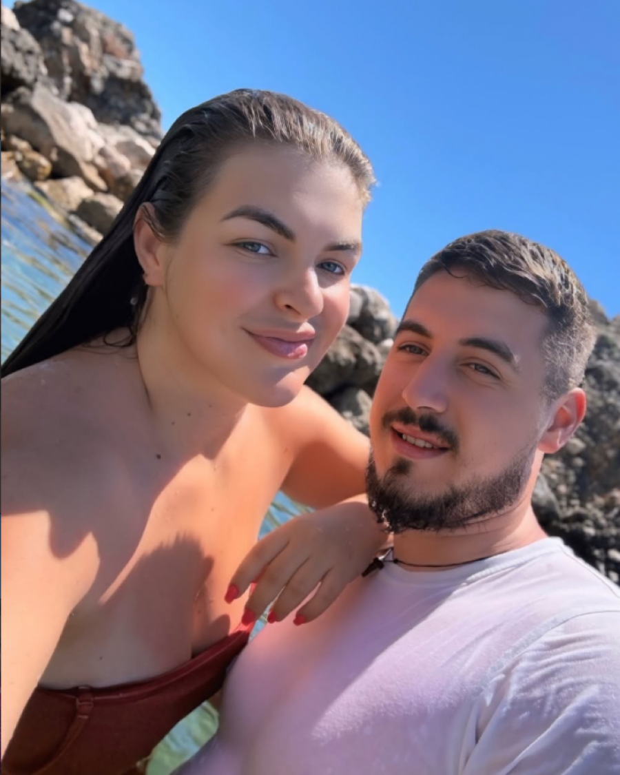 Porodila se bivša zadrugarka sinu dala moćno ime