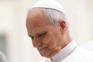 PRVA NOĆ PAPE LAVA POSLE OPERACIJE: Vatikan objavio nove informacije o zdravstvenom stanju Svetog Oca