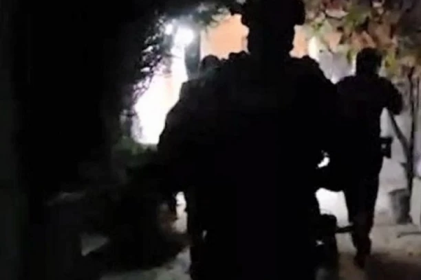 SKANDAL! UHAPŠENA POZNATA GLUMICA: Optužena za brutalan NAPAD NA STARIJU OSOBU!