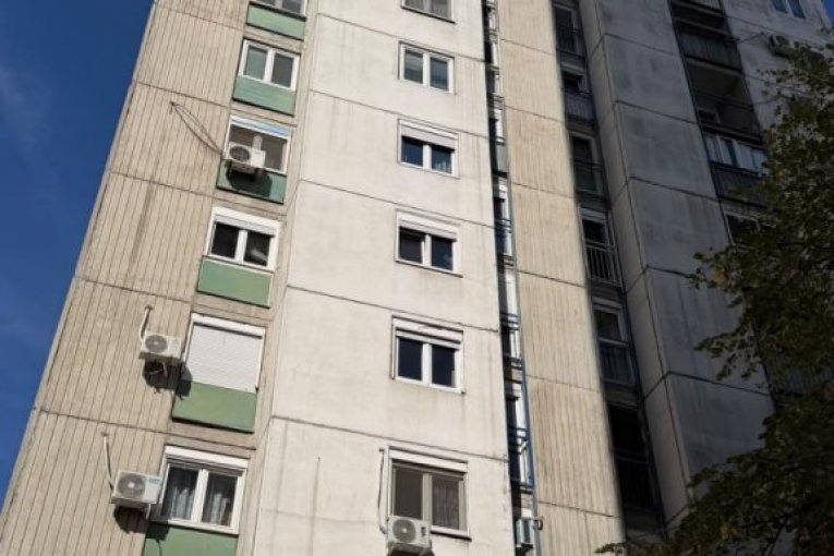 Zgrada u kojoj je pronađeno telo Slađane Tesle