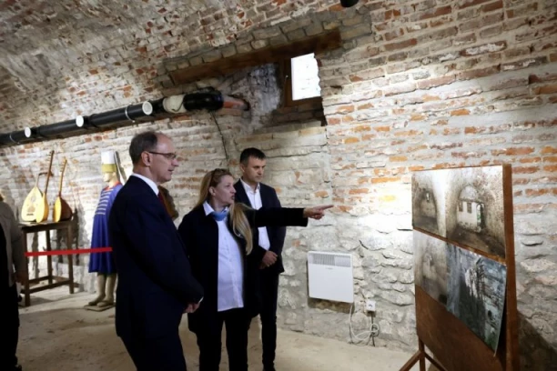 Macut: Kladovo postaje mesto u kojem građani stvaraju svoju budućnost (FOTO)